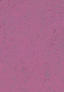 Vzor - 3740 purple glow, kolekce Marmoleum Concrete